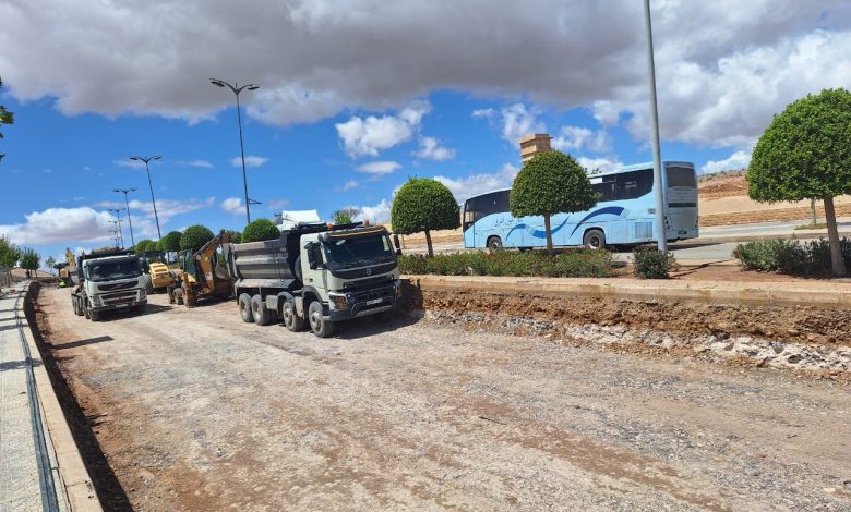 Oujda .. werkt om de ingangen van de stad voor een nieuw stedelijk gezicht voor te bereiden en te versterken