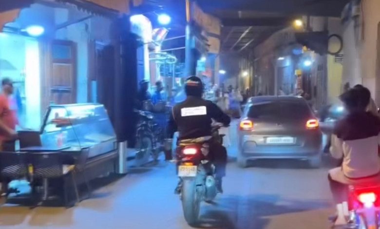 Dringend. Stop twee mensen veroorzaakten twee opeenvolgende verkeersongevallen Marrakech (video)
