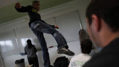 Fez .. Een afschuwelijke aanval op een leraar werpt een golf van ontevredenheid op en herleeft verzoeken om de bescherming van educatieve leidinggevenden te waarborgen