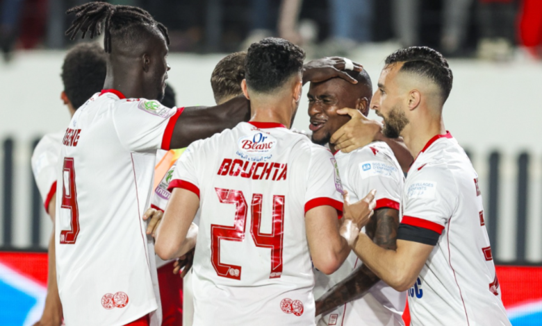 Het professionele kampioenschap .. Wydad Sports versloeg het koninklijk leger in "Clasico" spannend