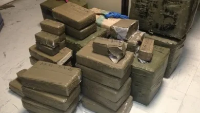 In een hinderlaag strak bij de kruising van Bani Ansar ... de smokkel van 130 kg hasj -hasj in de binnenkant van suikers dwarsbomen